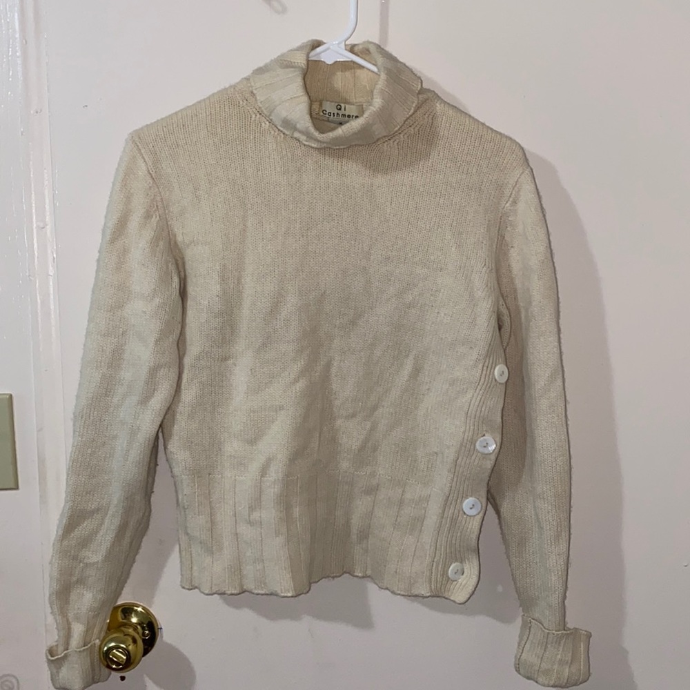 Medium Cream Women's Cashmere Turtleneck